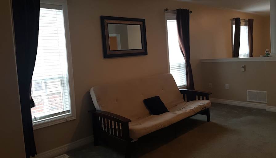 Rent's room