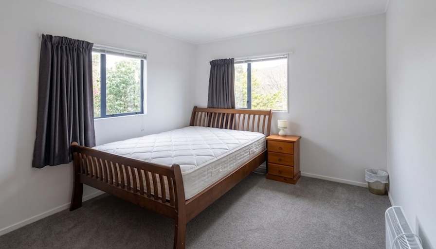 Kang's room