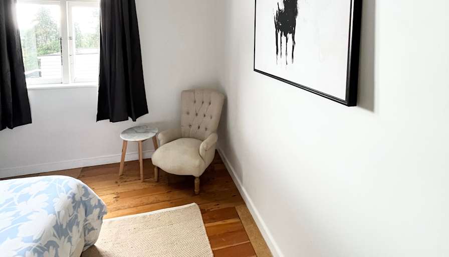 Donna's room