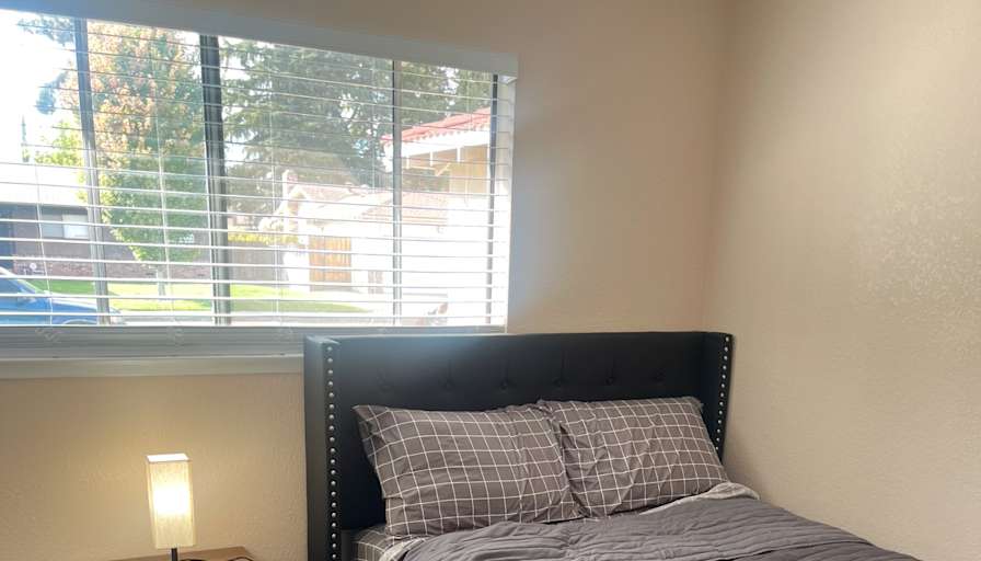 Ish's room