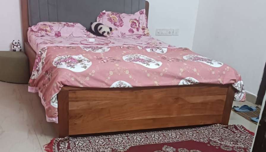 Sanya gupta's room