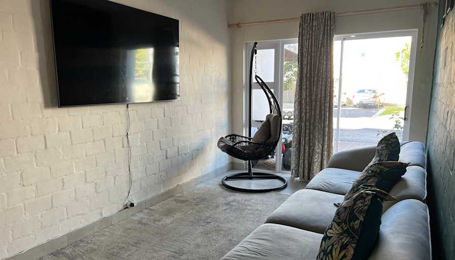 Sanelisiwe Noluthando Igboanugo's room