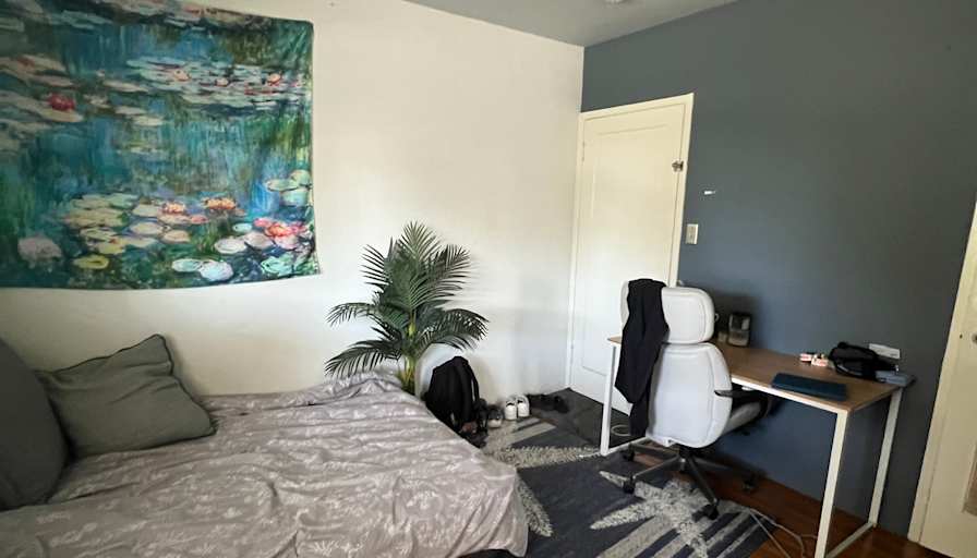 Sam's room