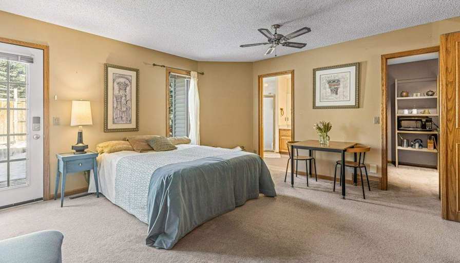 Canmore Rental's room