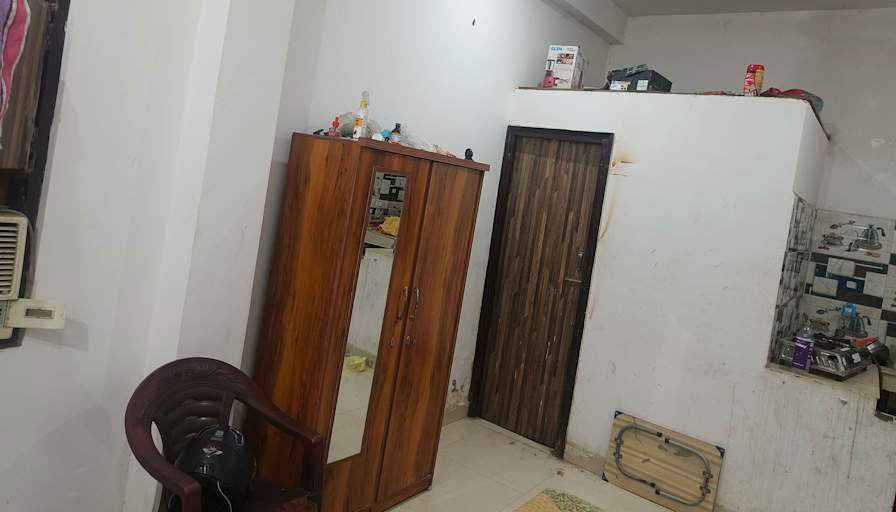 Arijit's room