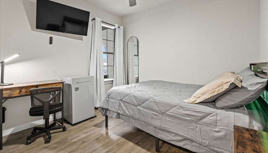 PadSplit's room