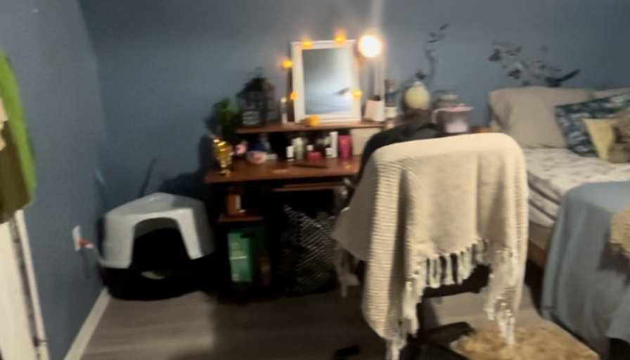 zainab's room
