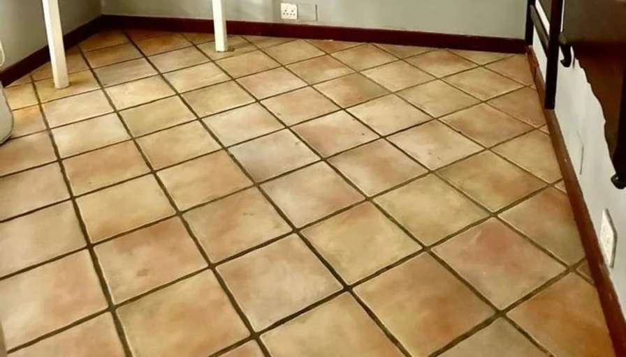 Omalo's room