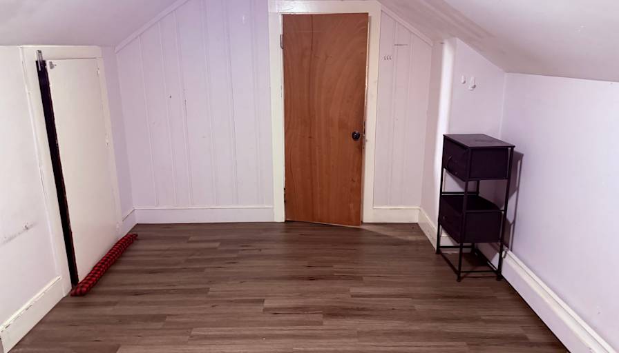 Sherley's room