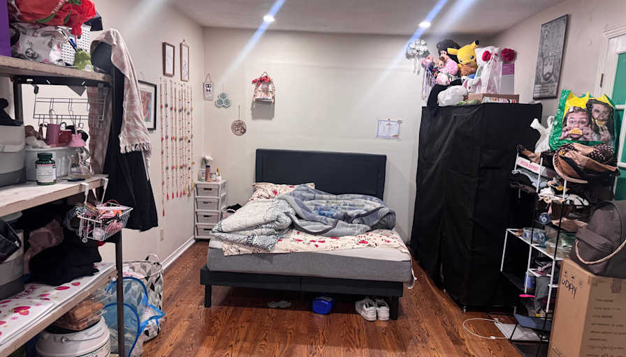 Divu's room