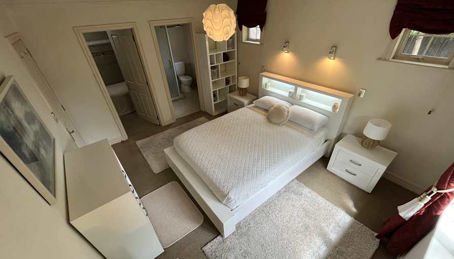 john Findlay's room