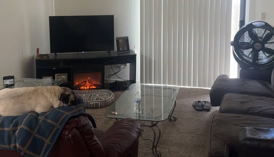 Gregory Bratton's room