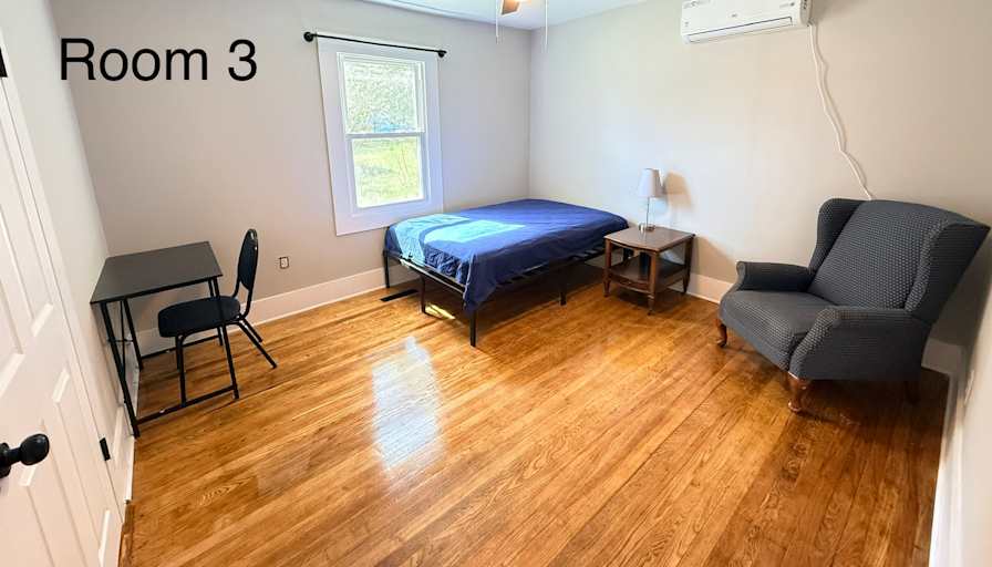 Darren Phillips's room