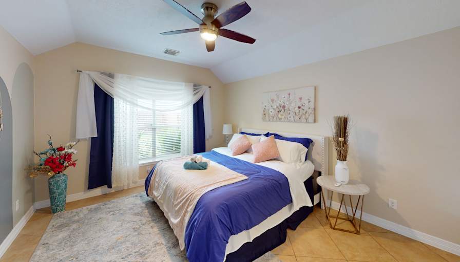 Nila Ha's room