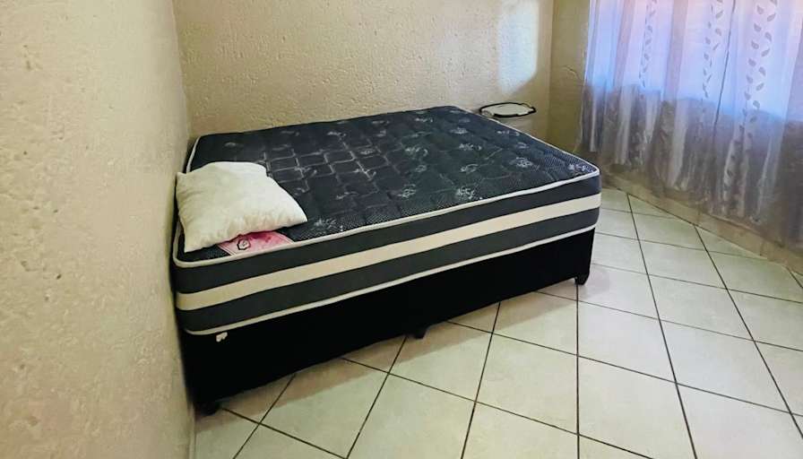 Imkhitha Ntete's room
