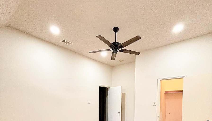 KHANH's room