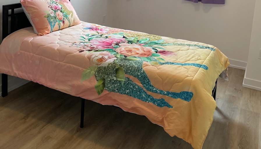 Mona's room