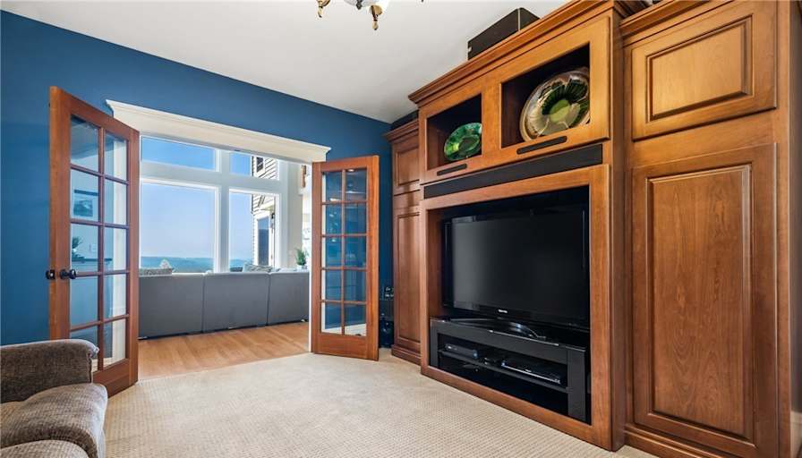 Kyle's room