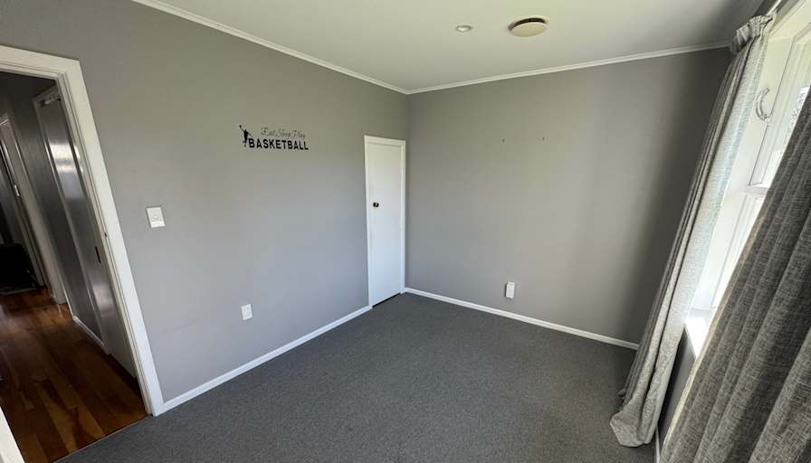 Steve's room
