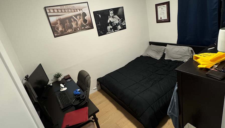 Darcy's room