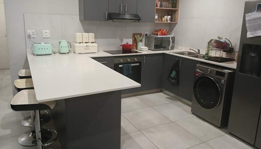 Lungisa Jaxa's room