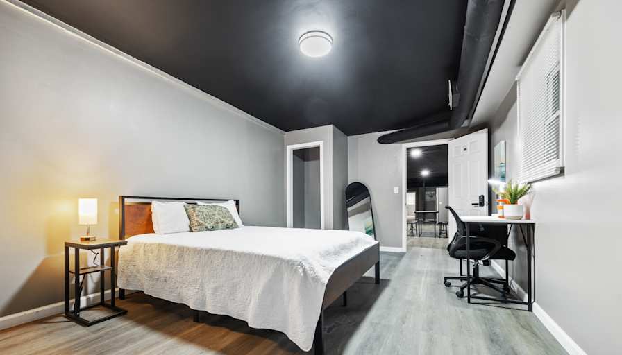 Lormensky Jean's room
