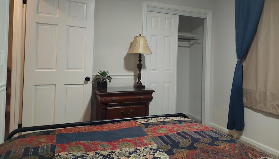 Titus Hartford's room