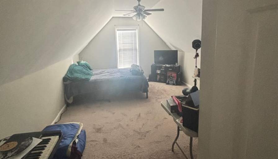 nicole's room