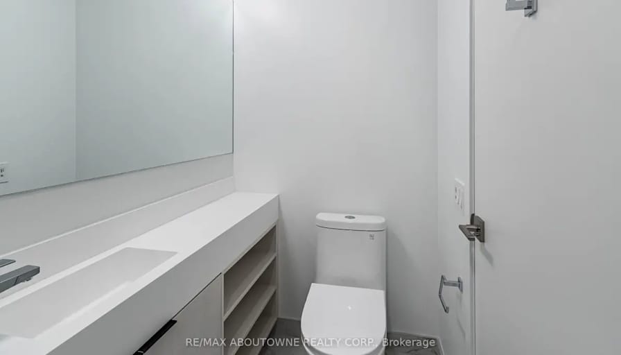 Alicia's room