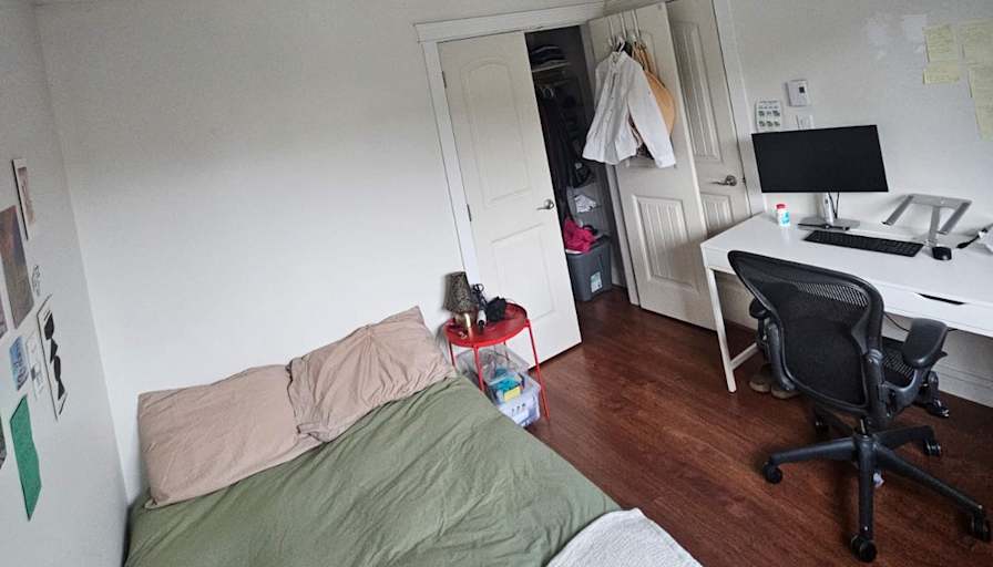 Aude's room