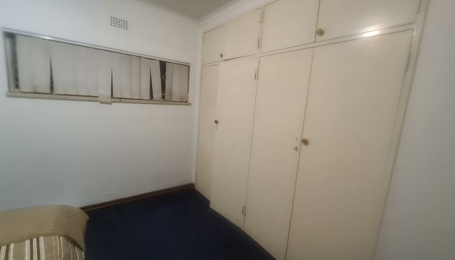 Bangiso's room