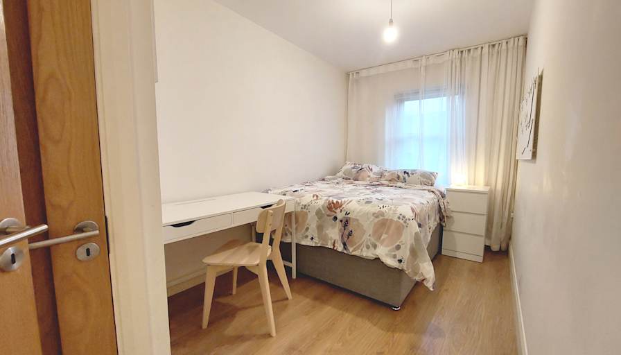 Debora's room