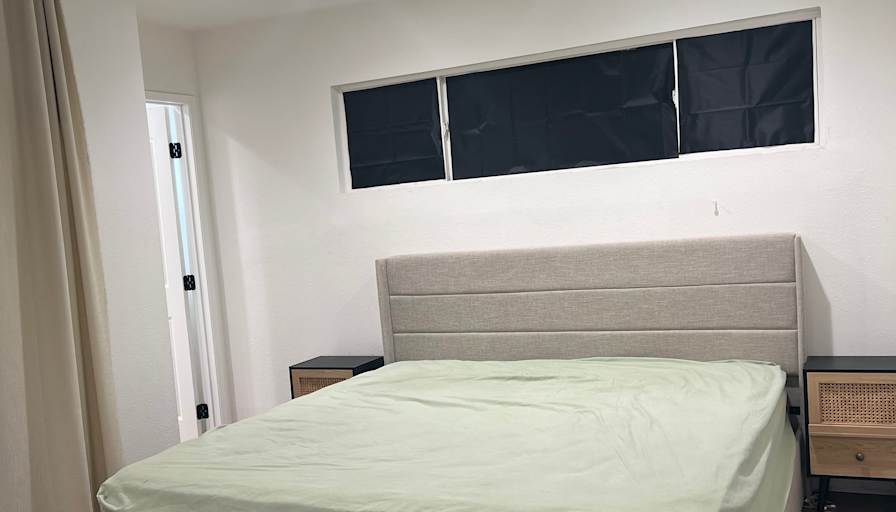 Liz's room