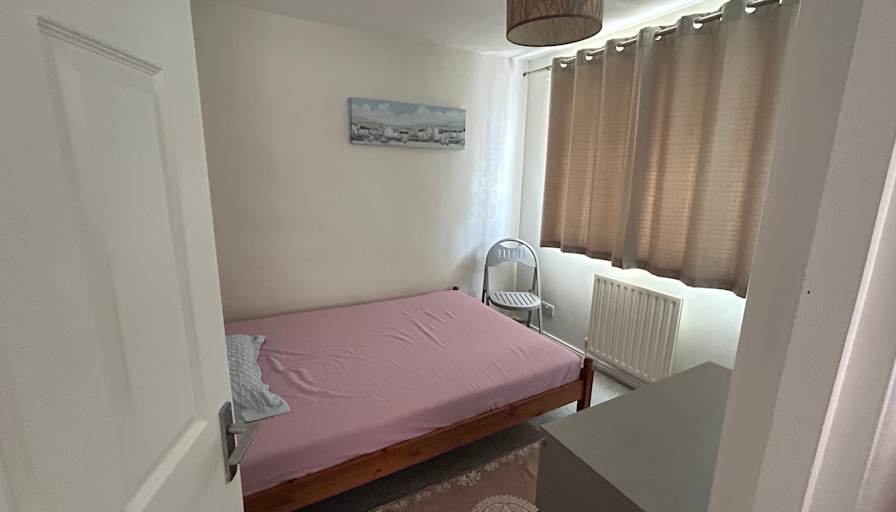 Ekta's room