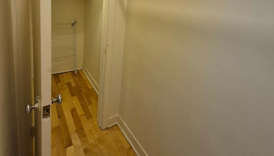Arash Tang's room