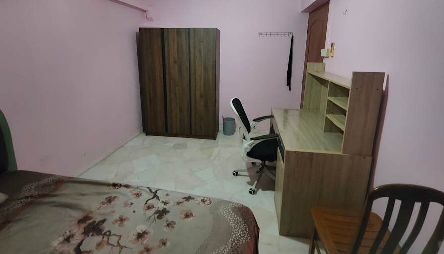 Farooq's room
