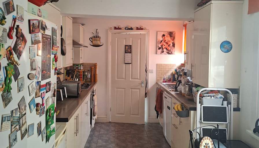 Yvonne stone's room
