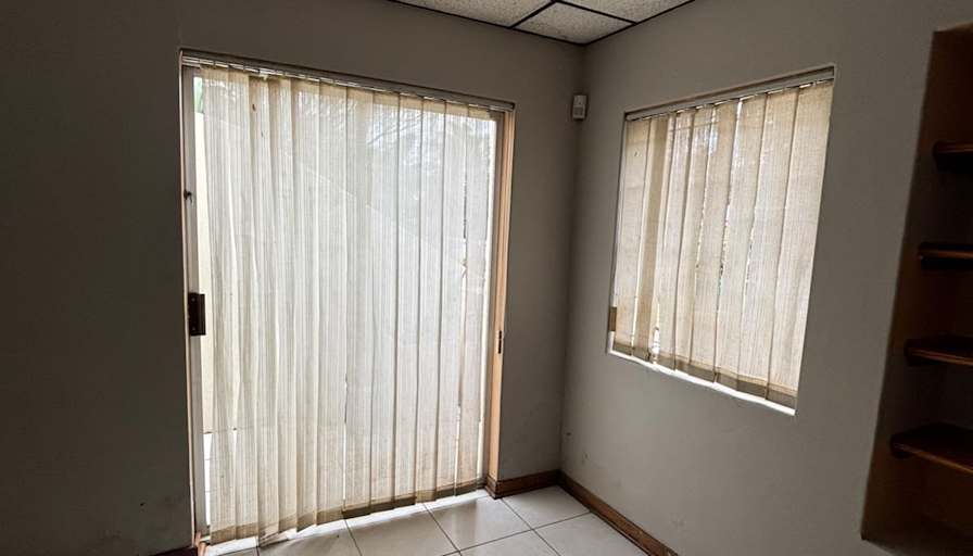 Julien Hanna's room