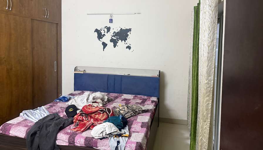 Dwij's room