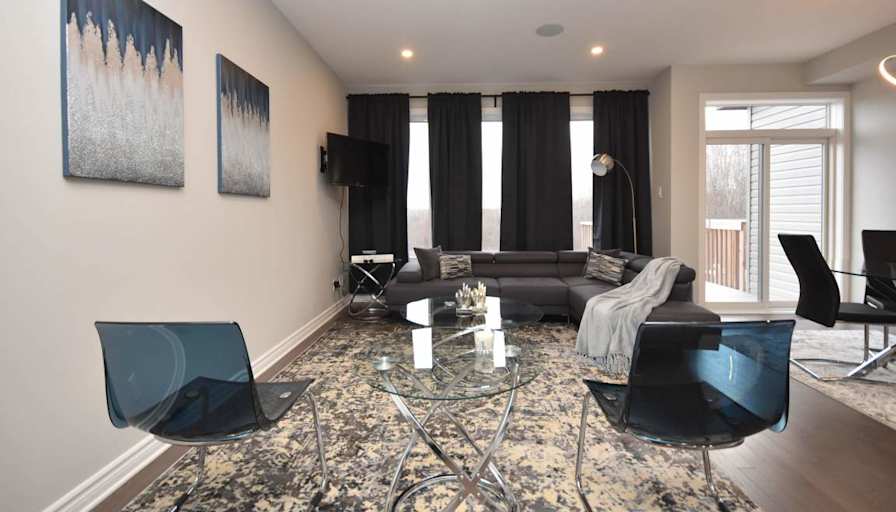 Rent In Ottawa Property Management Inc's room
