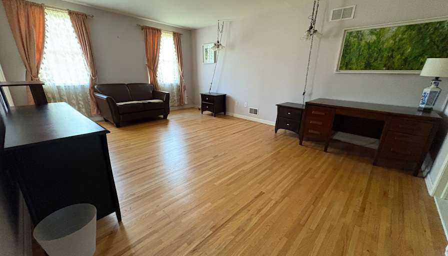 Sue's room