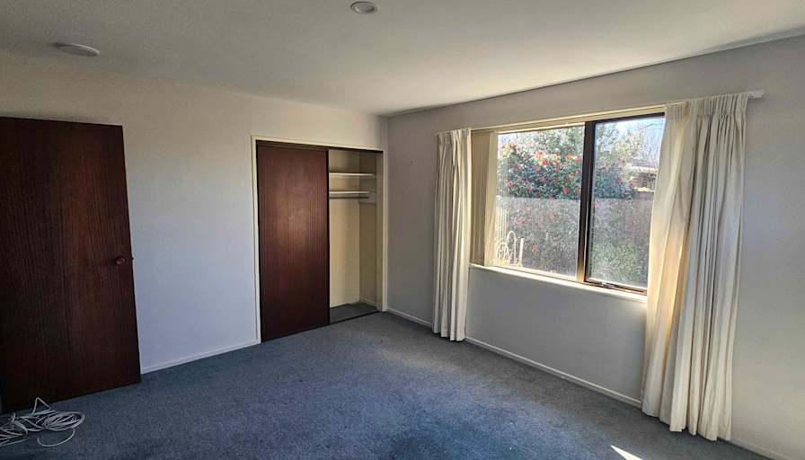 Jun's room