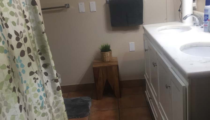 Jen's room