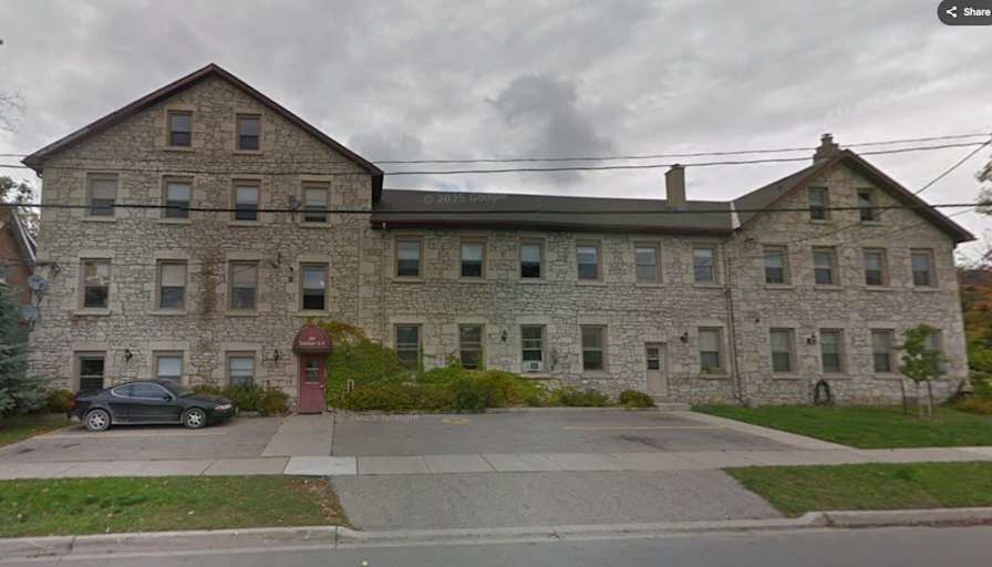 Robmas Inc's room
