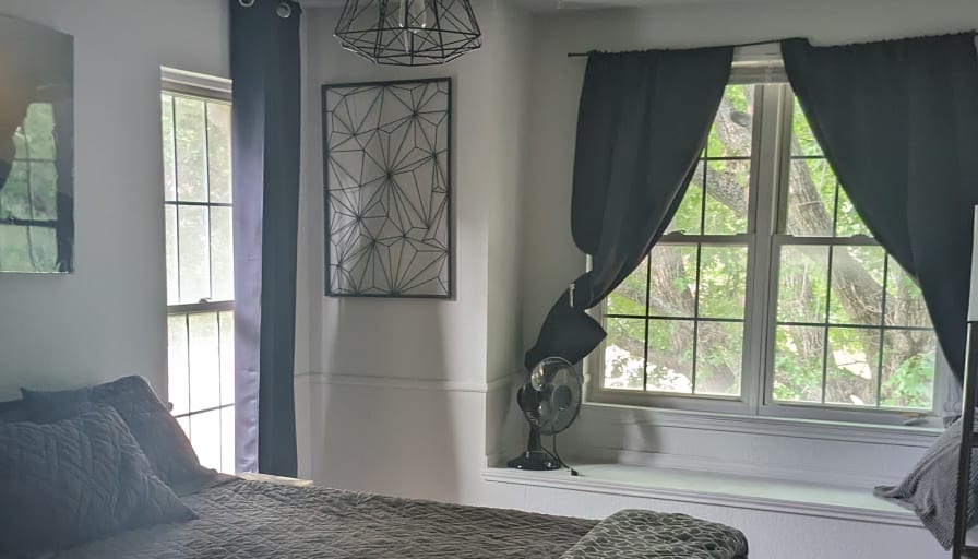 Susan Lee Shaffer's room