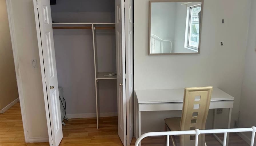 See's room