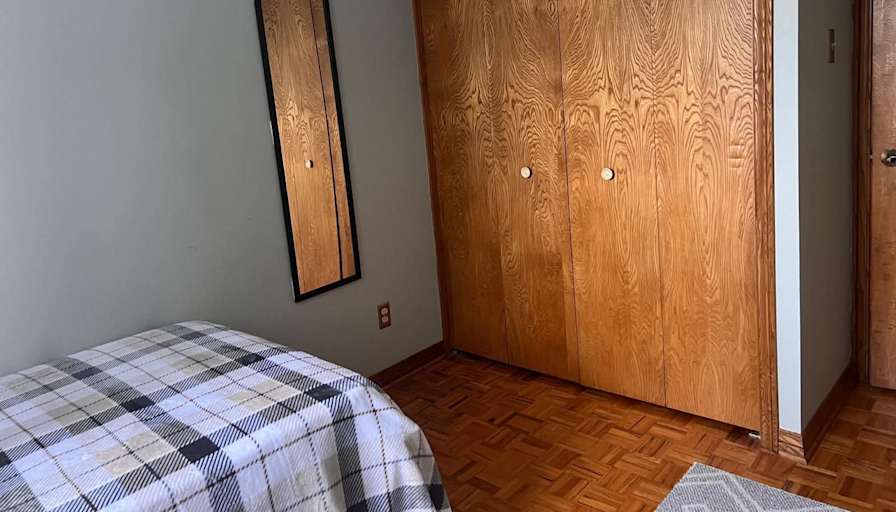 Ferdaws's room