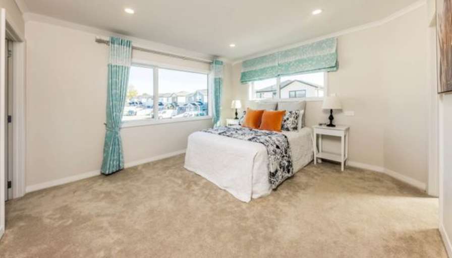 Geoff's room