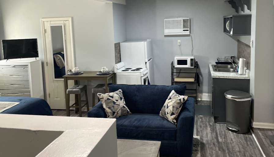 Truluv's room