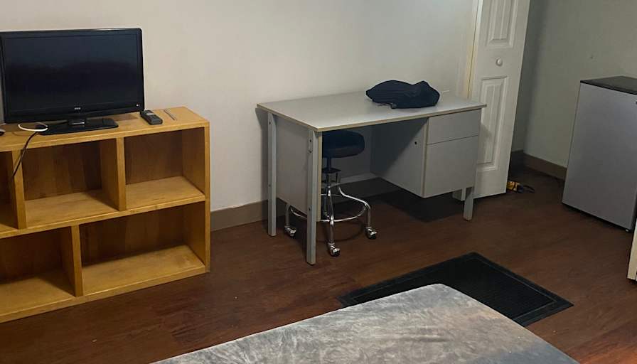 Karen D Back's room